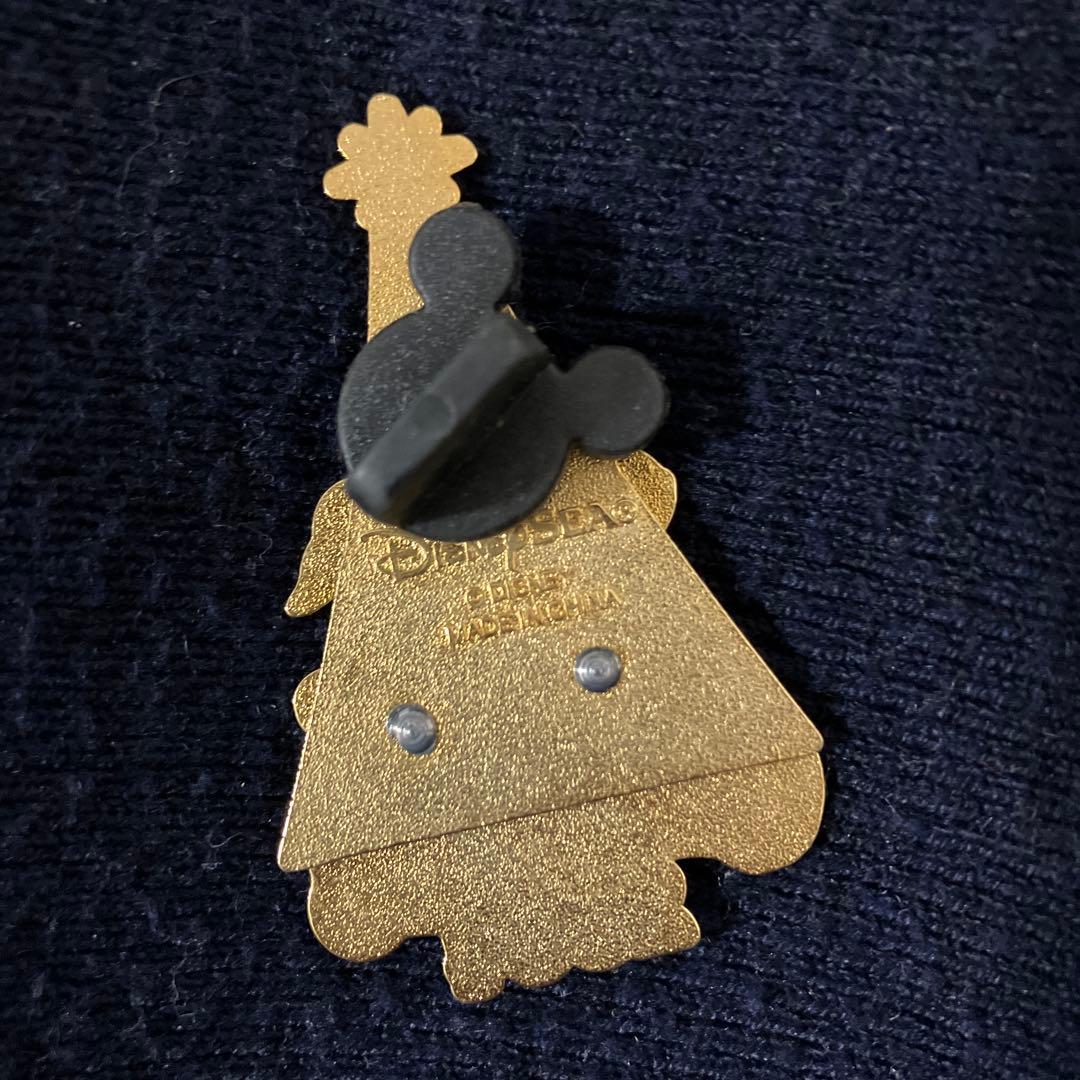 Disney SEA クリスマス限定 ミッキー ミニー ピンバッジ 2004年 - メルカリ