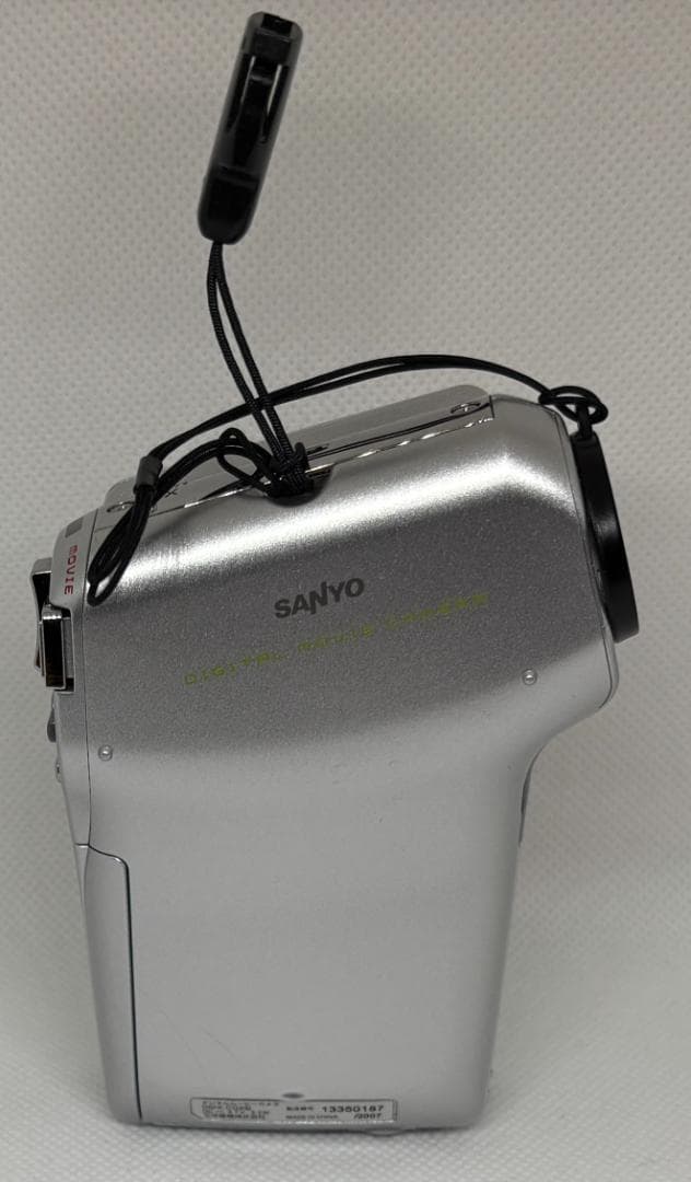 デジタルムービーカメラ SANYO DMX-CG6型