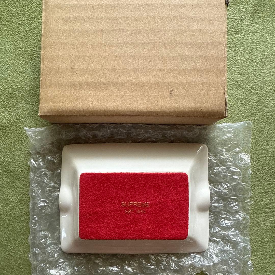 シュプリーム アシュトレー　最後の晩餐　レッド　新品未使用　箱