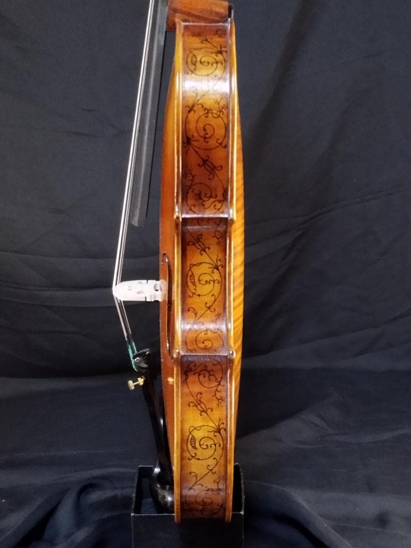 ◆ Stradivarius the 'Hellier' model◆