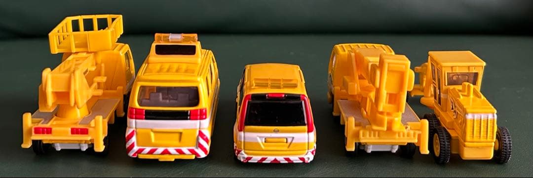 トミカ 高速道路NEXCO 5台セット - メルカリ