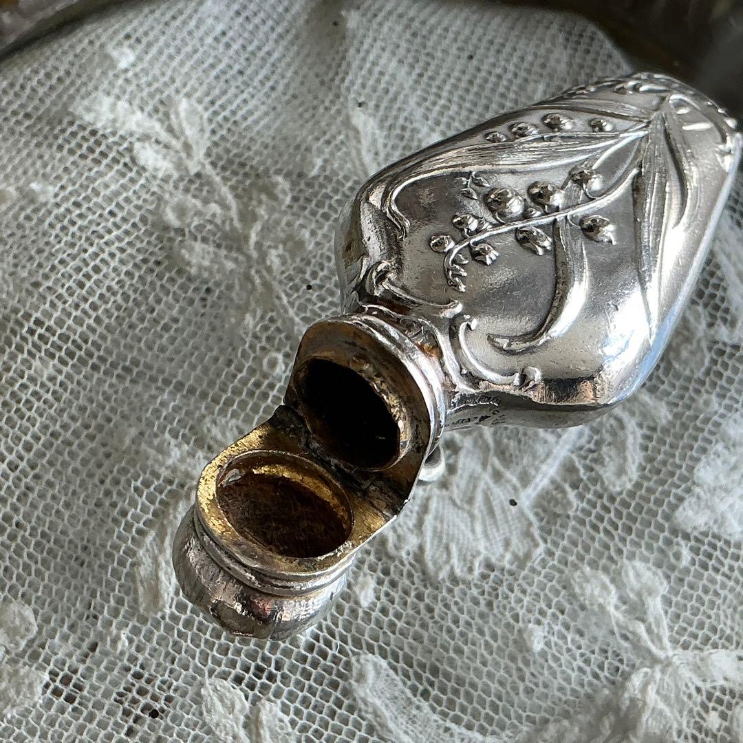 B】フランスアンティーク すずらん パフュームボトル フラコン・ド