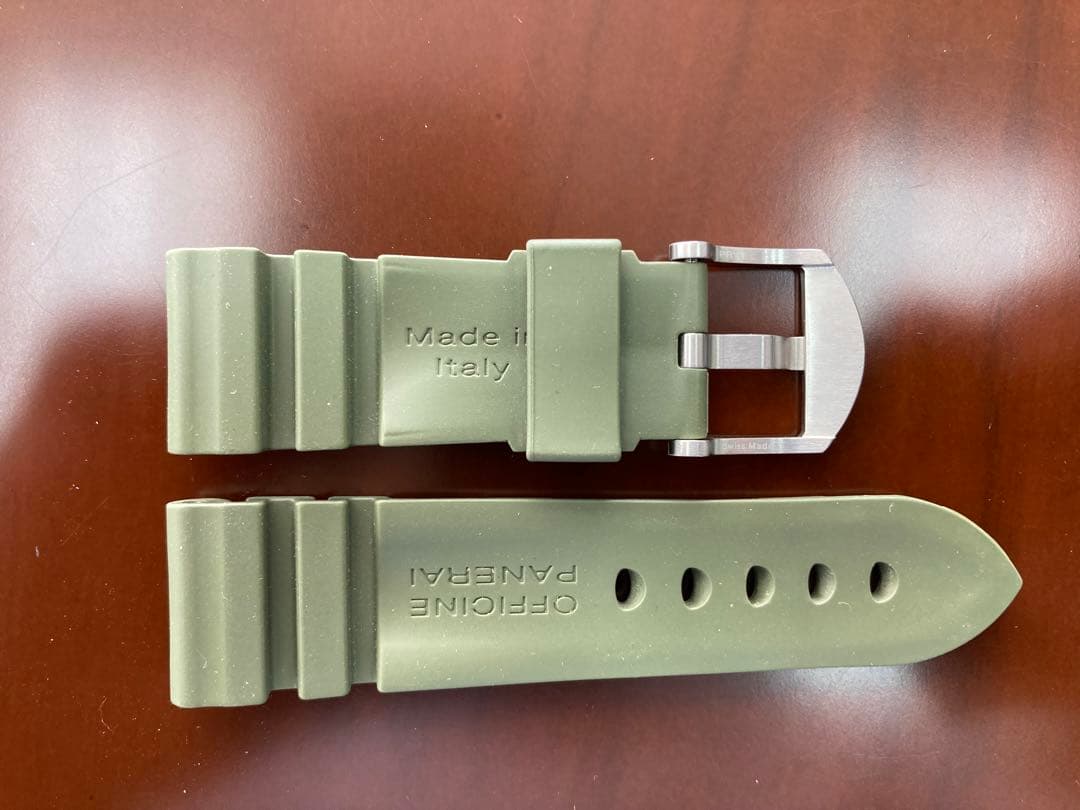 PANERAI （パネライ）純正ラバーベルト&純正ピンバックル