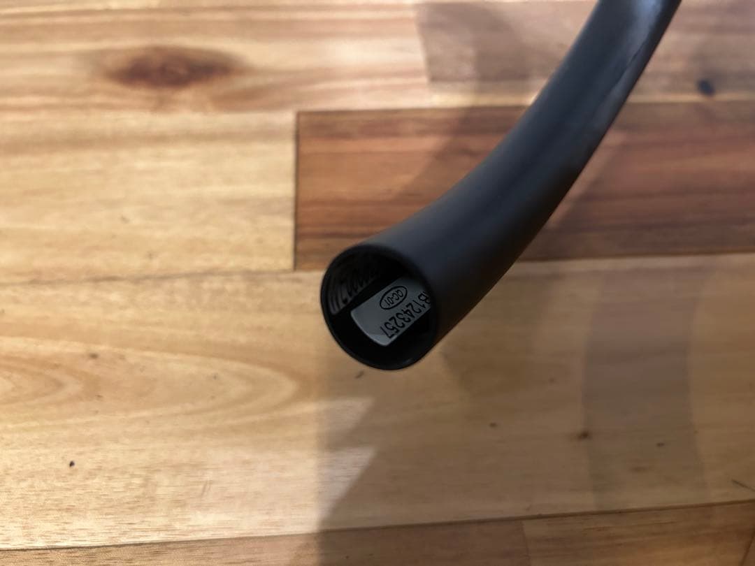 GIANT カーボンハンドル400mm未使用品