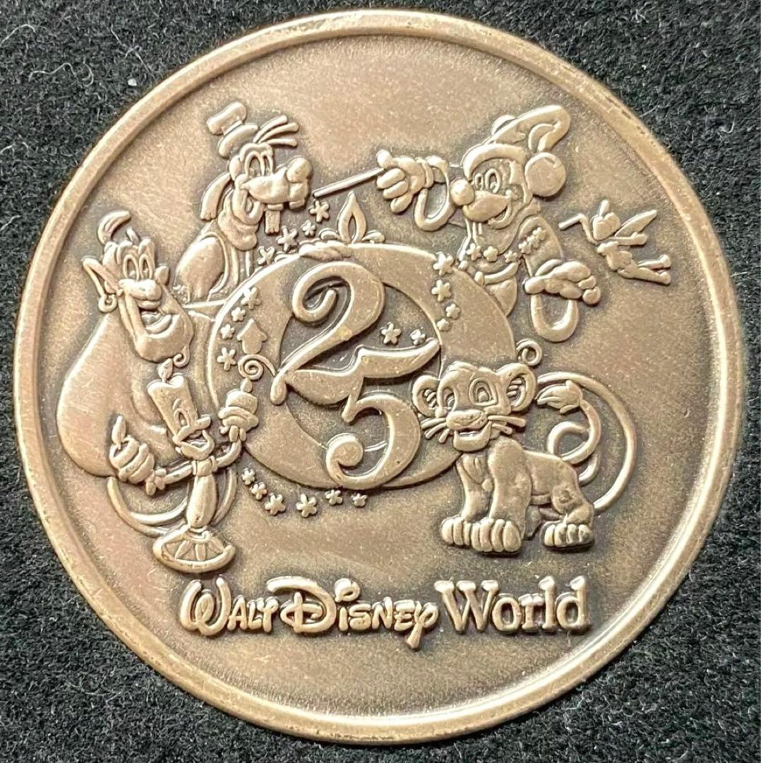 ウォルトディズニーワールド 25周年記念メダル - メルカリ