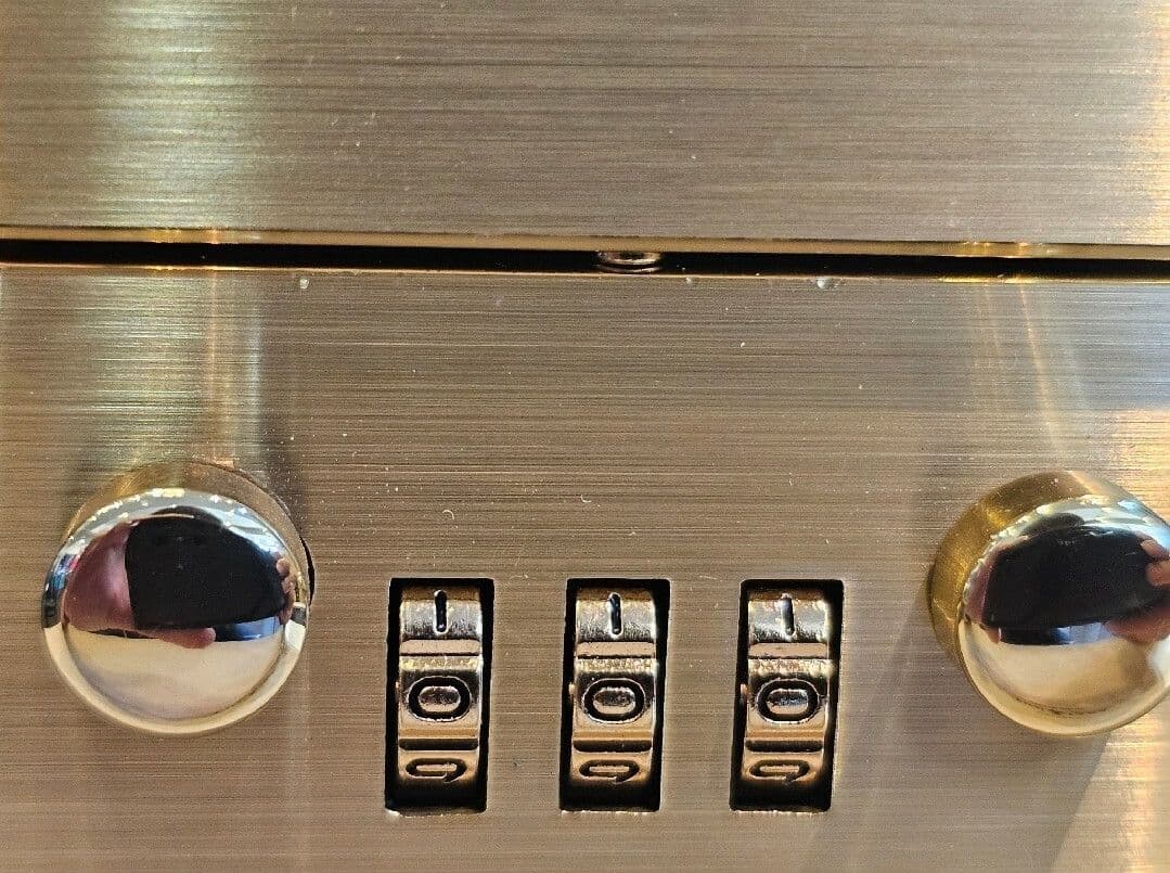 名品　ワープロラックス カブセレザービジネスバッグ A4