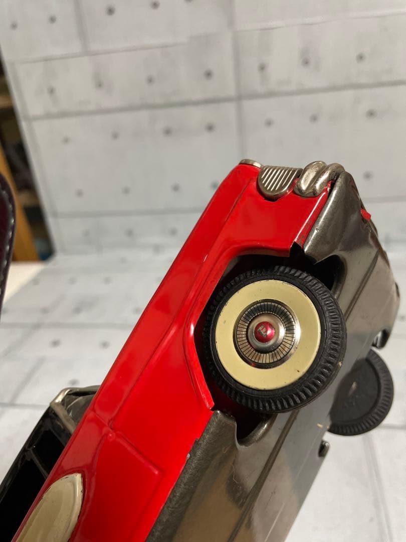 ブリキ自動車 フォード エドセルワゴン27cm×11cm - メルカリ