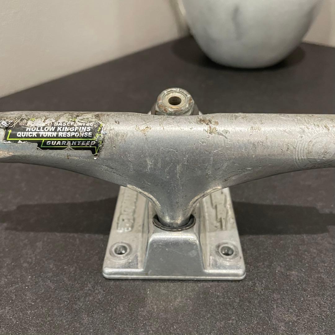 サンダートラック　チタニウムライト　T147