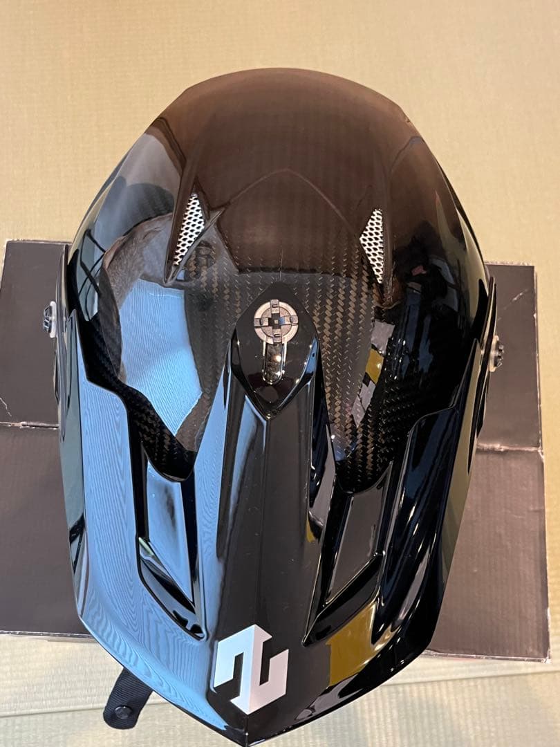 ZEALOT ジーロット　マッドジャンパー2 カーボンハイブリッド