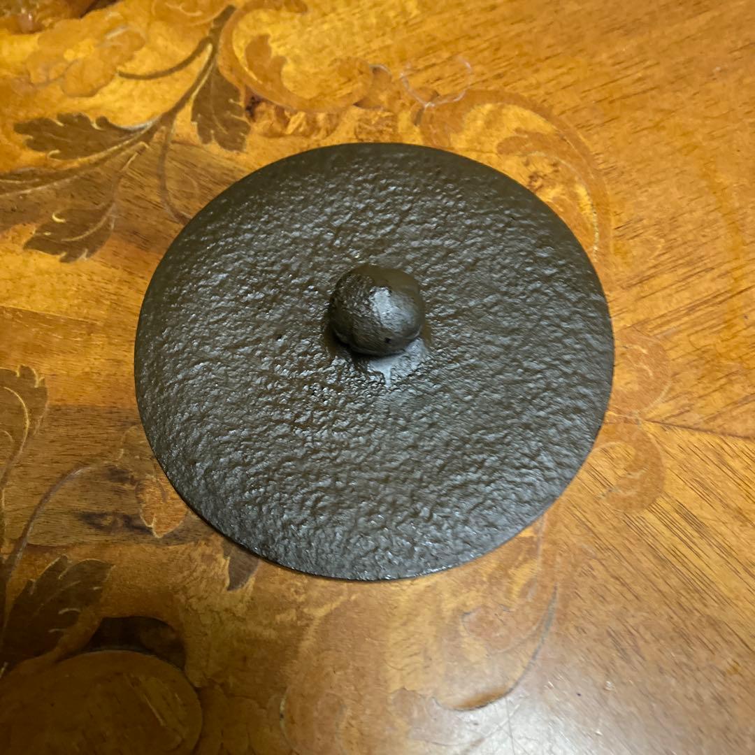 【中型】鉄瓶　南部鉄器　紅葉　チャコールブラウン　美術品　アンティーク　1.3ℓ