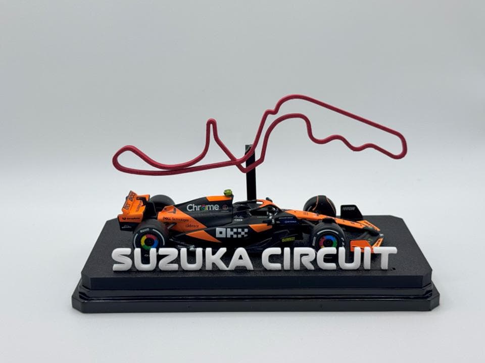 【K】ブラーゴ 製 サーキット4種　ジオラマ ケース付き