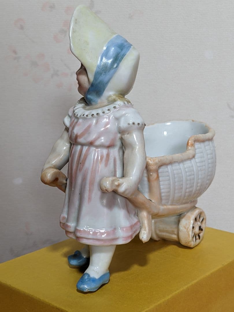 ♦明治時代 アールヌーボー 西洋アンティーク 陶磁器人形 宝石箱 骨董品