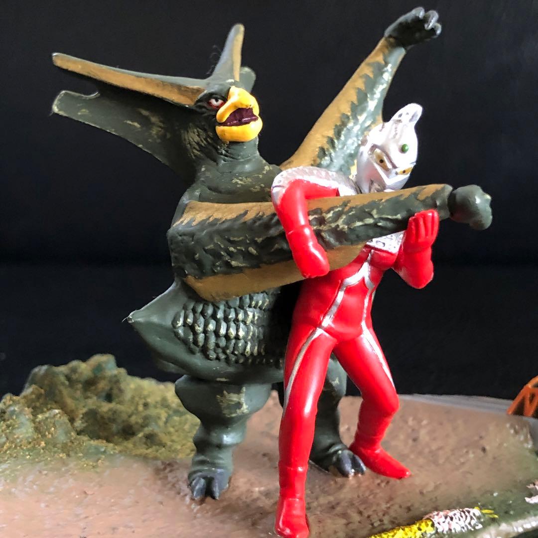 大怪獣シリーズ　どくろ怪獣レッドキング　再生怪獣ギエロン星獣　ジオラマ