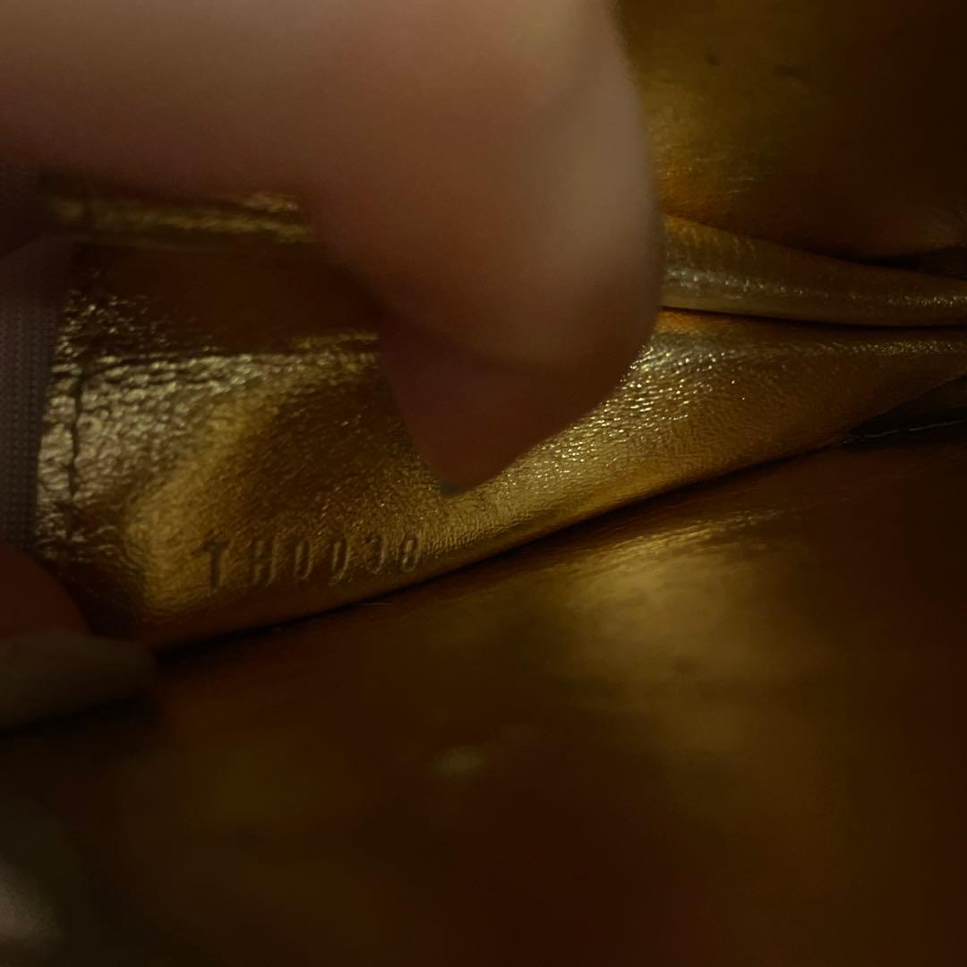 Louis Vuitton ハート型ケース シルバー