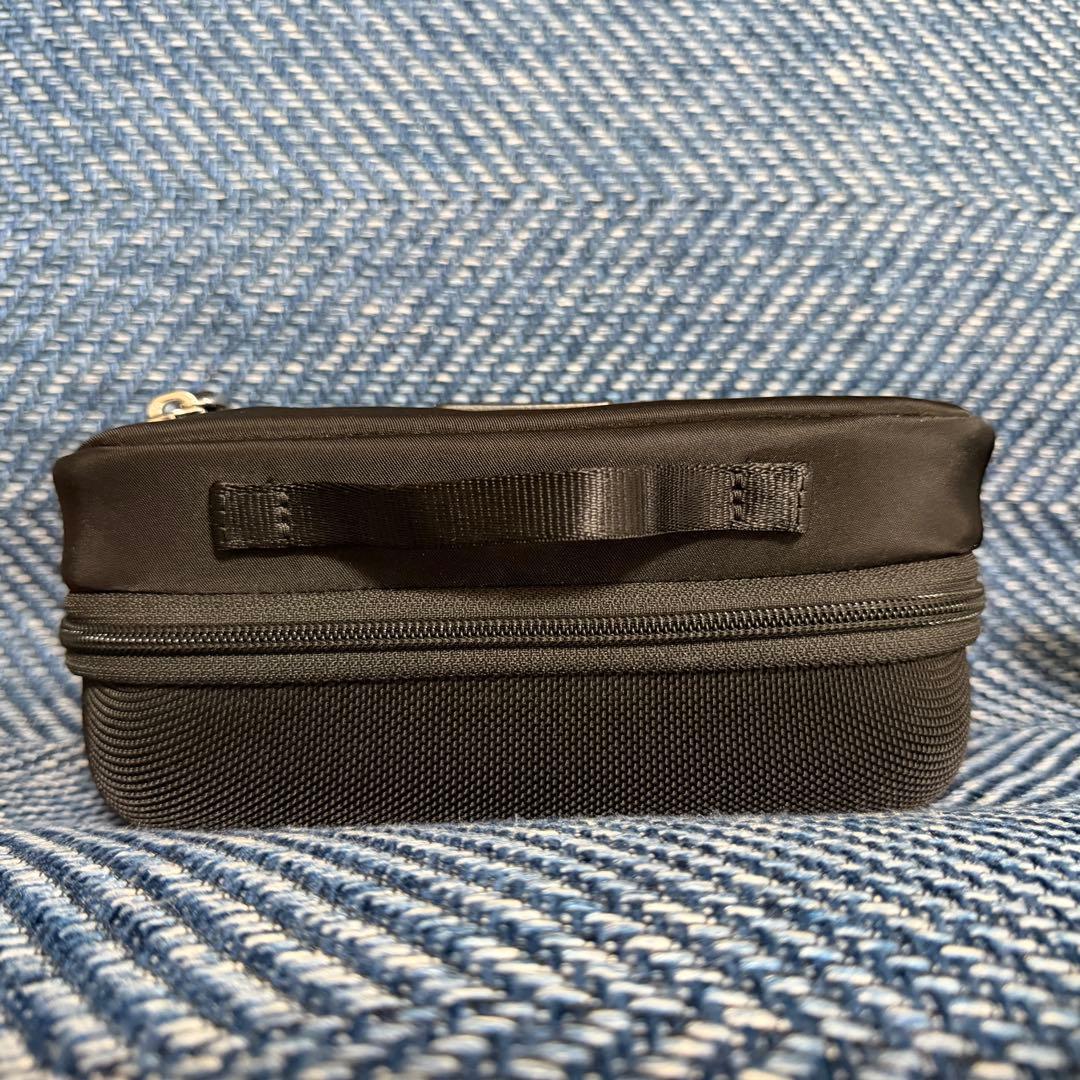 美品】TUMI トラベルポーチ ガジェットケース 黒 匿名配送 トゥミ