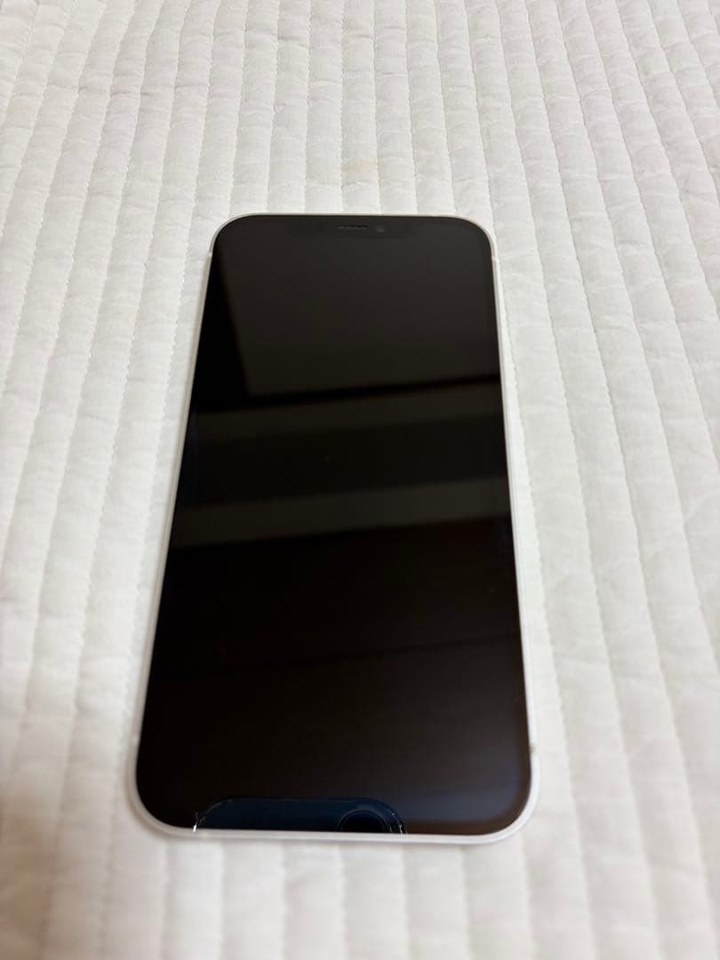 Apple iPhone 12 64GB ホワイト 本体 SIMロック解除済
