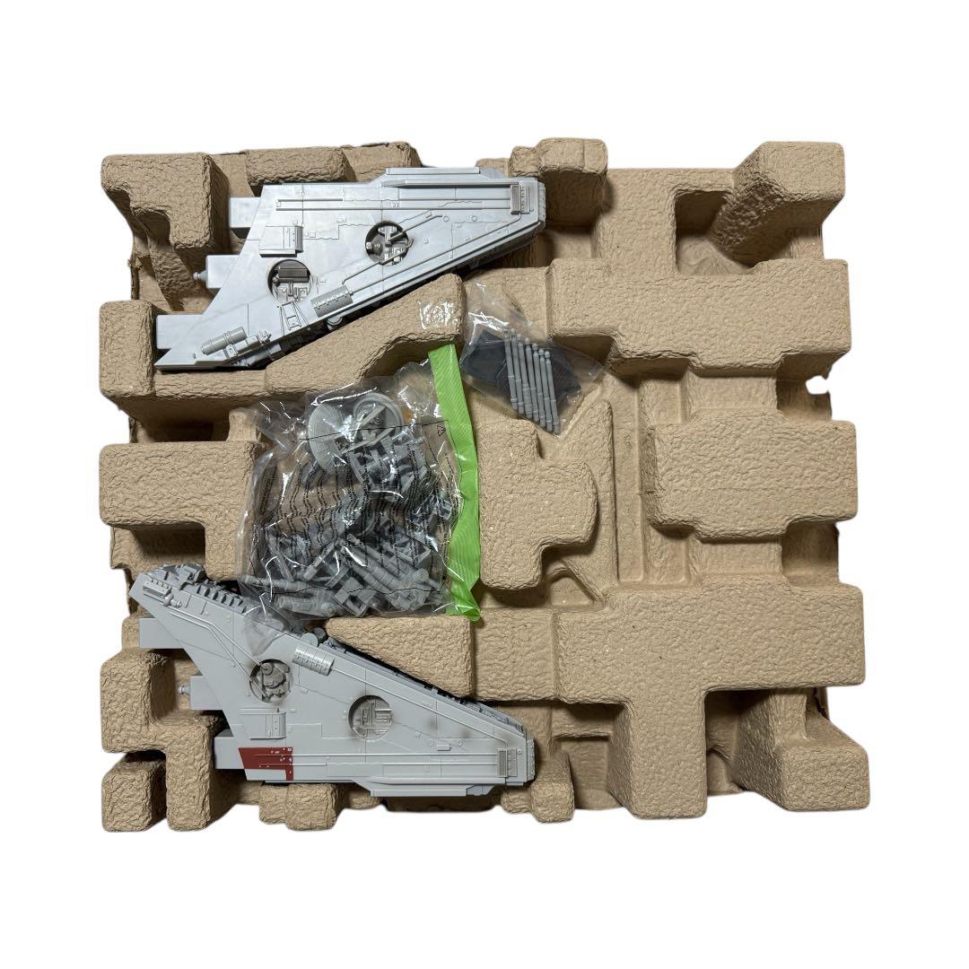 ハズブロ トミーダイレクト アルティメット ミレニアムファルコン フィギュア