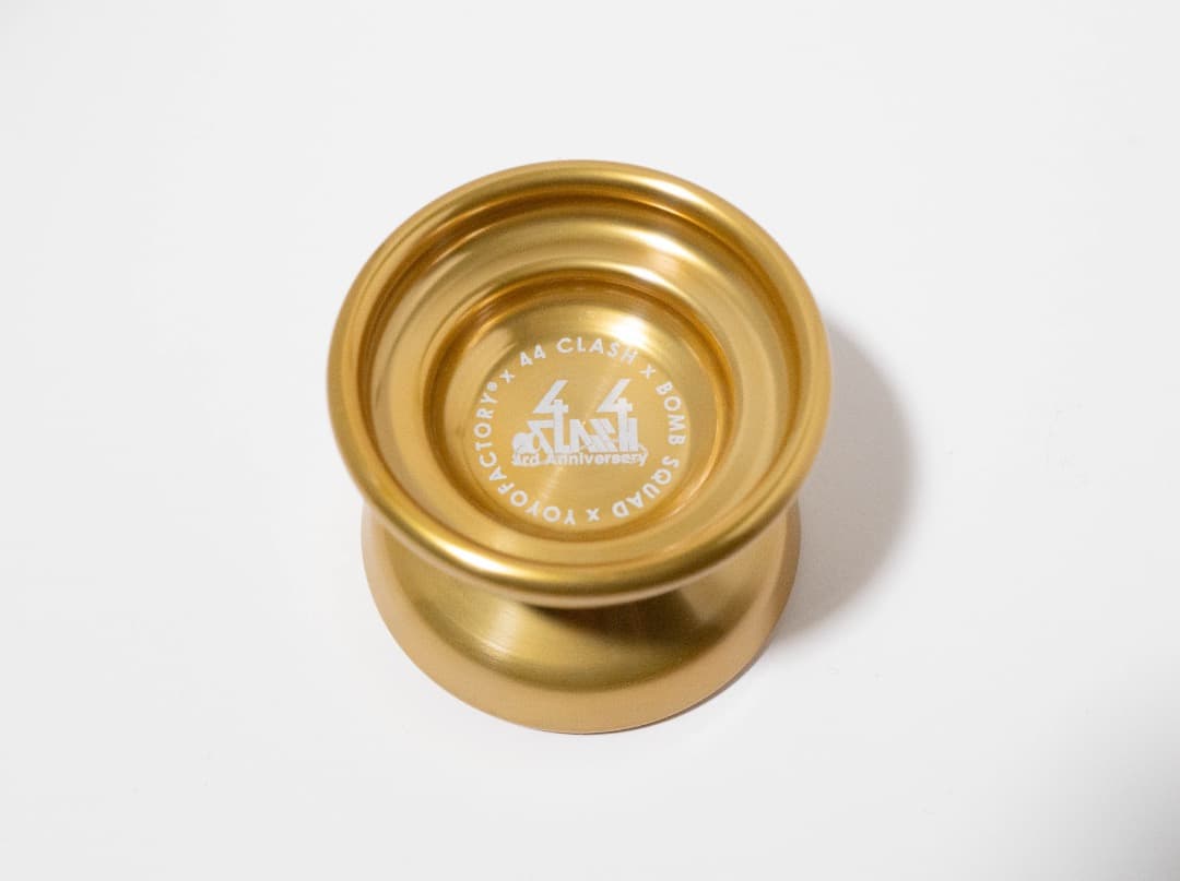 2010年購入／YoYoFactory Supernova 44CLASH限定