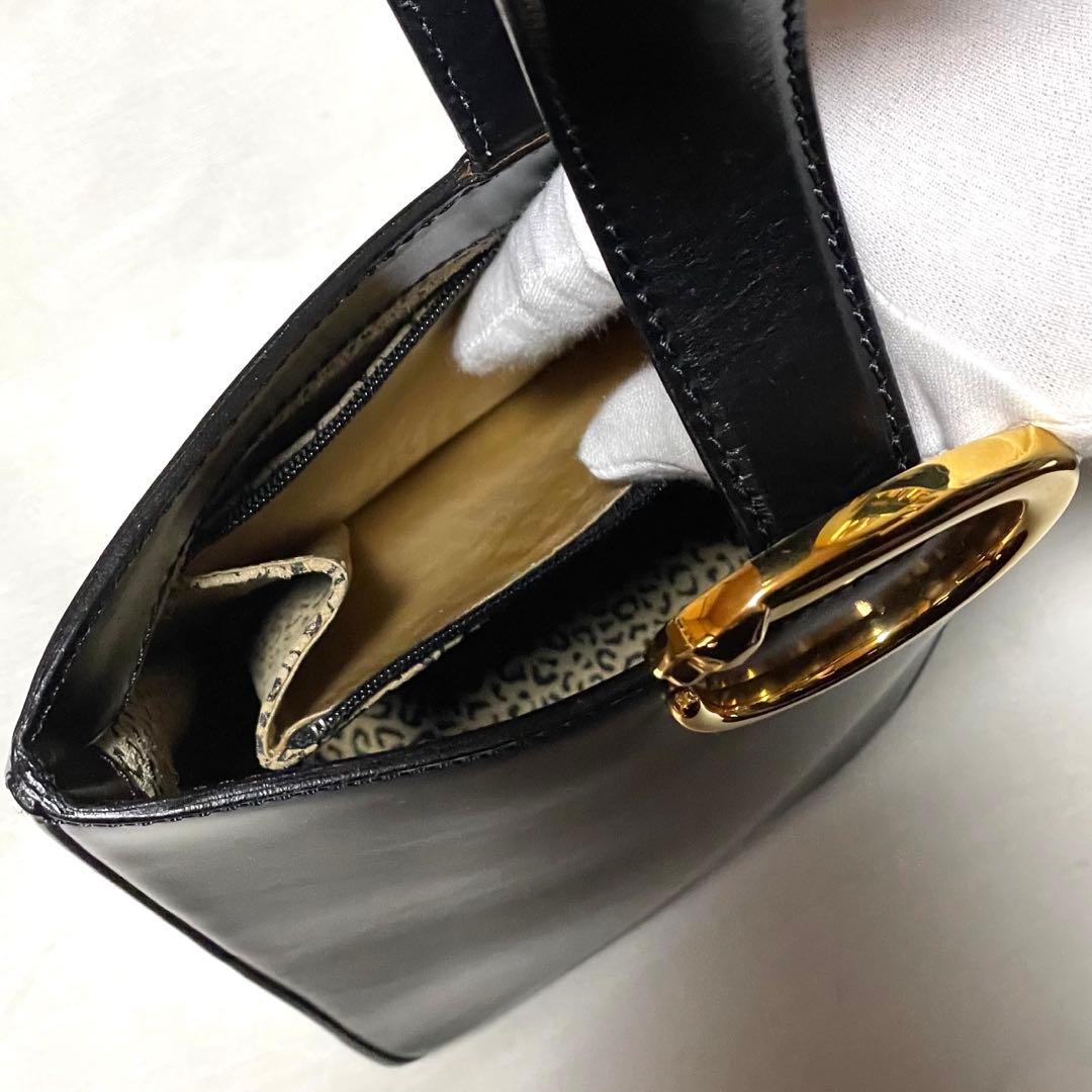 Cartier カルティエ　バック ゴールド 革ブラック