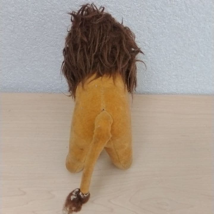 東京動物園協会　おがくず　ライオンぬいぐるみ置物