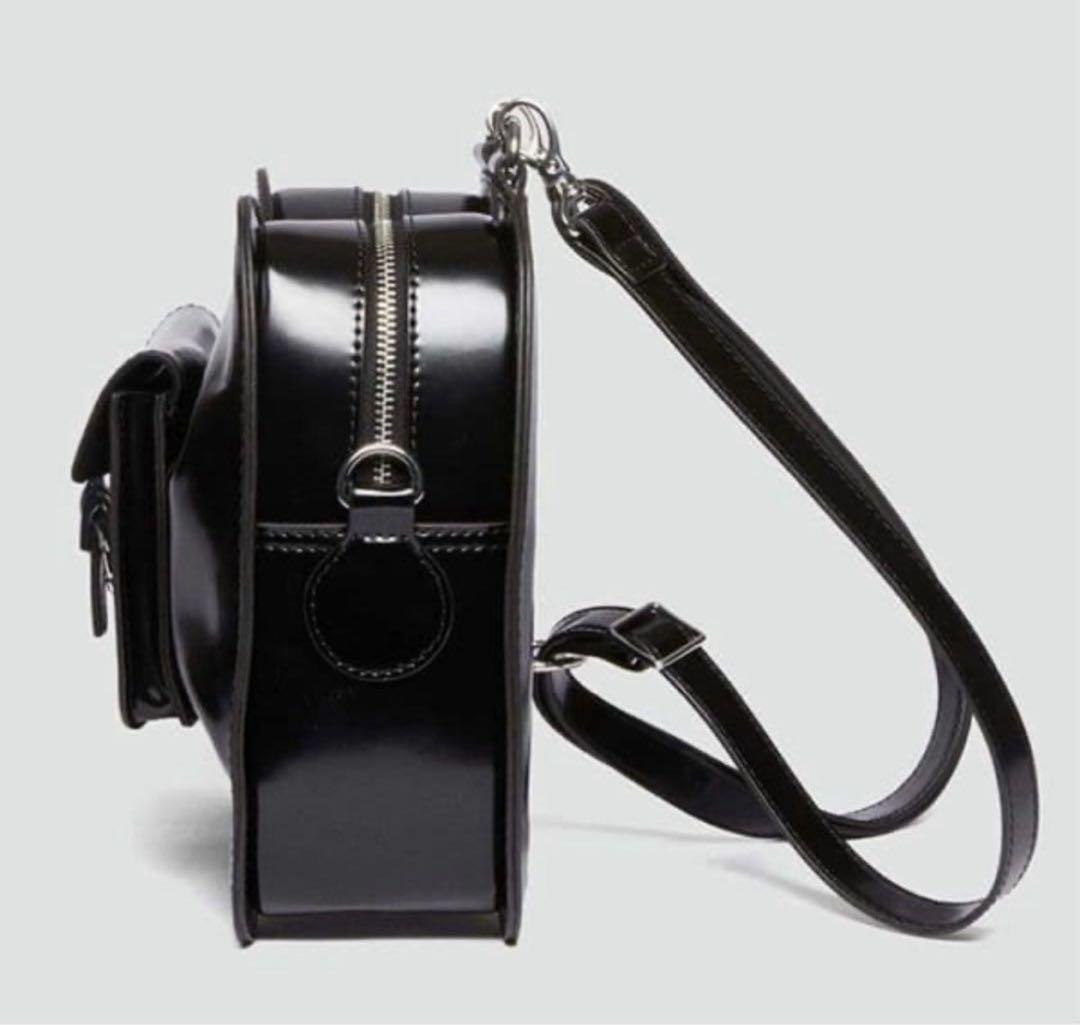 【極美品】Dr.Martens 2way リボン型バッグ バックパック ボウ