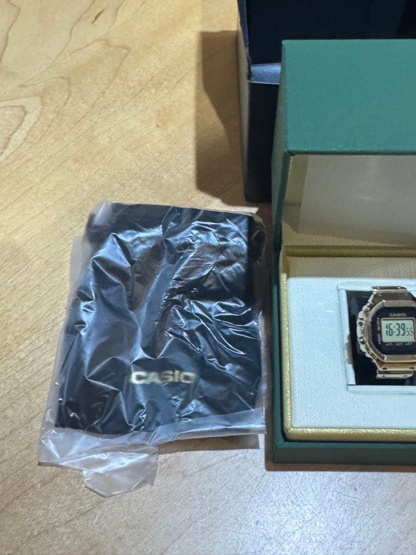 カシオ リング ウォッチ ゴールド CRW-001G-9JR G-SHOCK