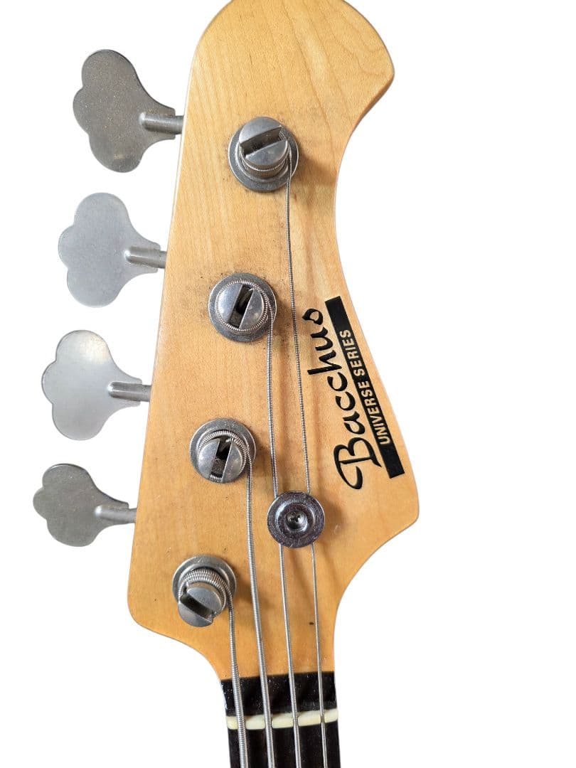 Bacchus バッカスエレキギター