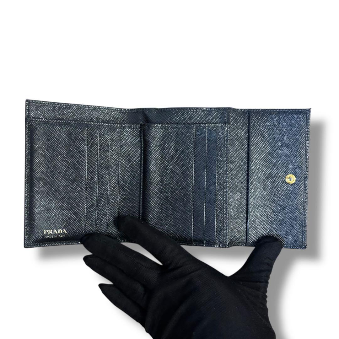 美品✨PRADA プラダ 財布 がま口 レザー 3つ折り ブラック 三角ロゴ