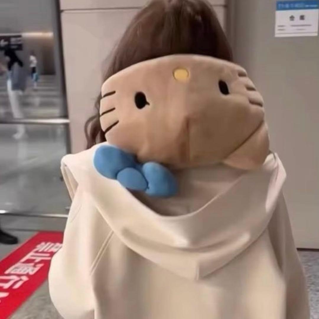 新品⭕️日焼けキティ ネックピロー 海外旅行 飛行機 用品 トラベル