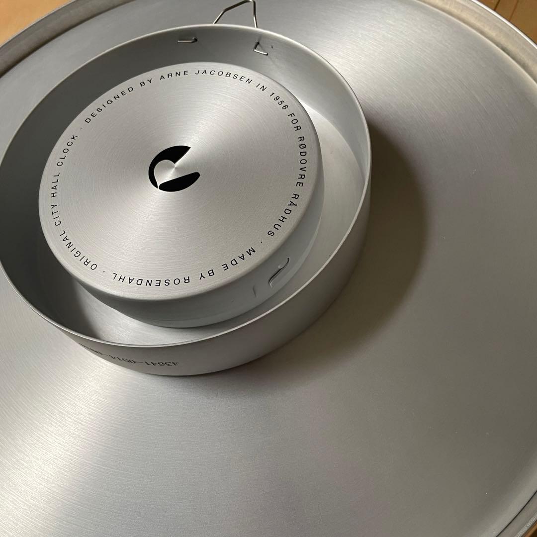 アルネヤコブセン　壁掛け時計　29cm