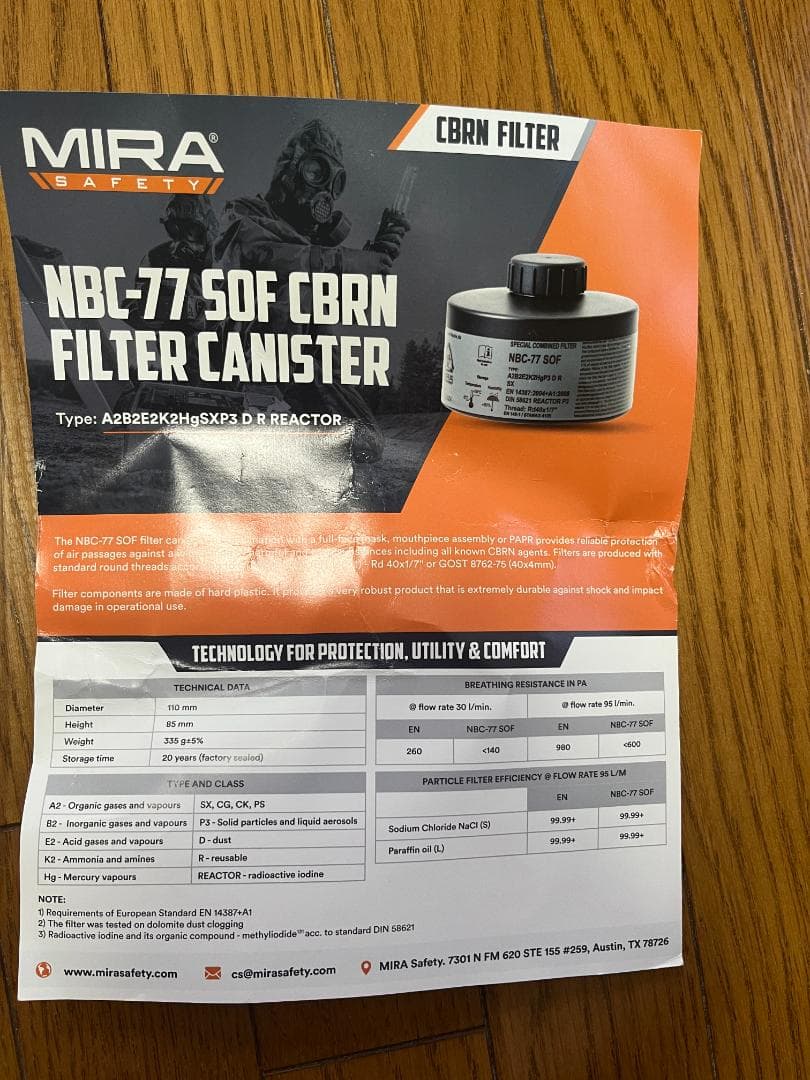 CM-7M Military Gas Mask フィルタ缶付　ガスマスク