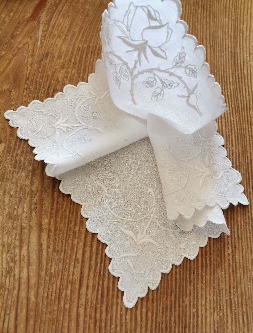 アンティーク フランス オールドローズ ホワイト刺繍 スカラップリネン