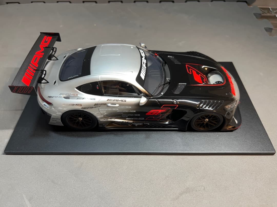 【限定・希少】Mercedes-AMG GT3(1/18)