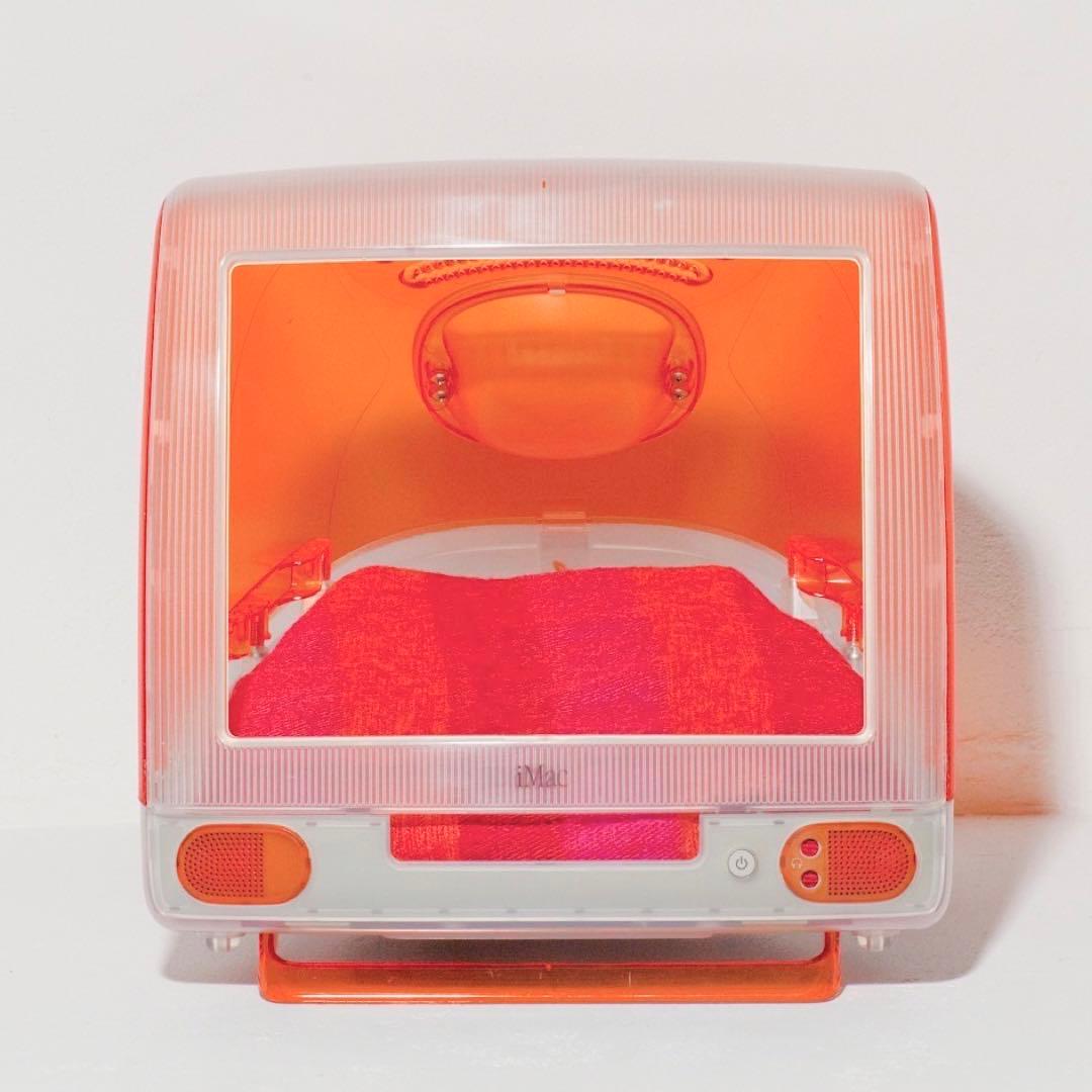 初代iMacをリメイク！キャットハウス