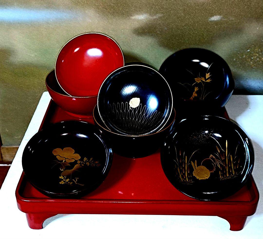 金蒔絵漆器セット(金蒔絵椀2客、輪島朱塗椀1客、蒔絵皿2客、輪島塗膳1膳)