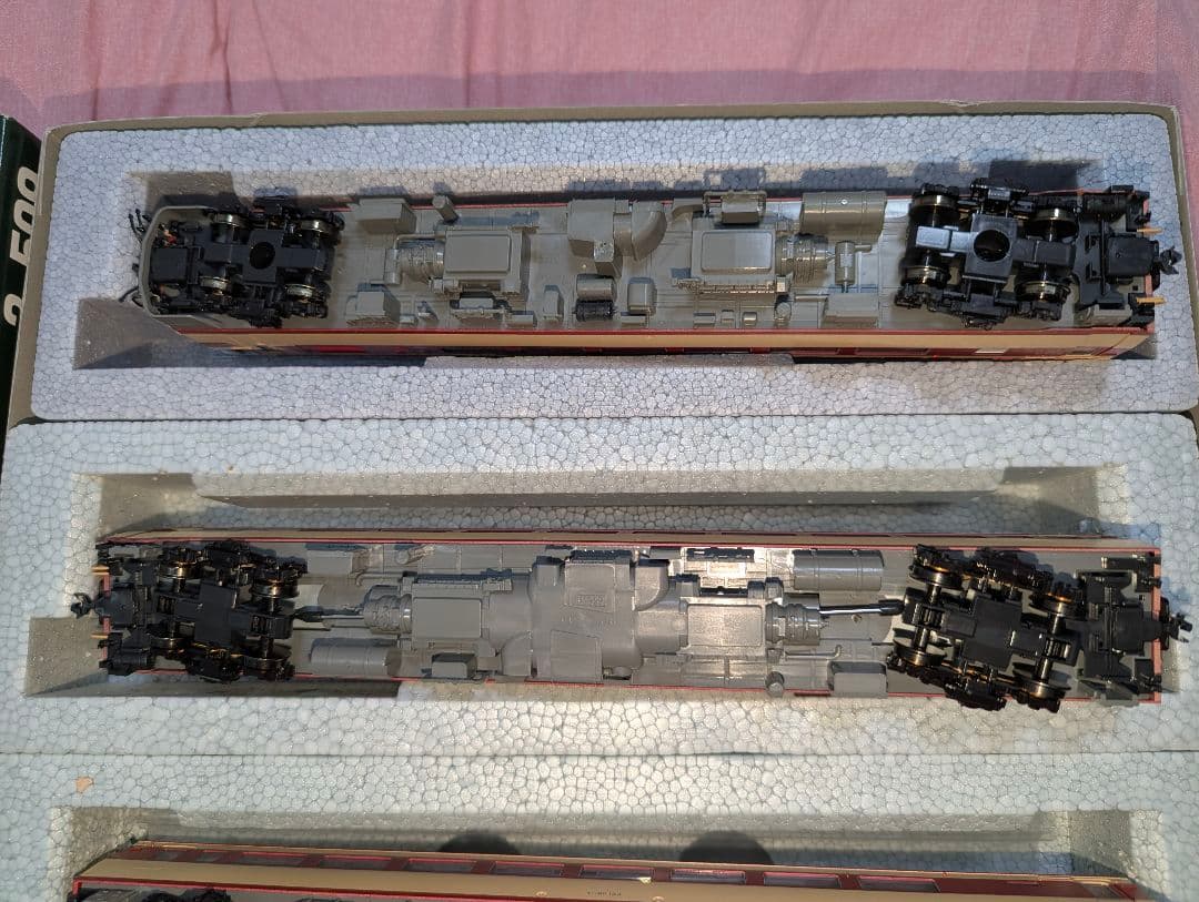 KATO　キハ８２系 ４両基本セット HOゲージ　【3-509】　パーツ取付済み