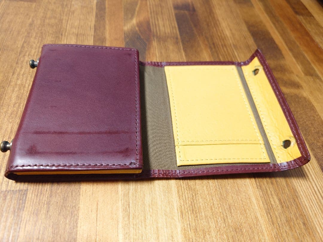 m+ エムピウ ミッレフォッリエ