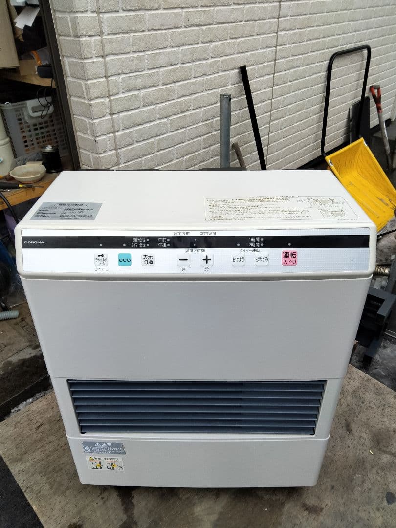 札幌発！コロナFF温風石油ストーブ！品番「FF‐4211GS」2011年式中古品
