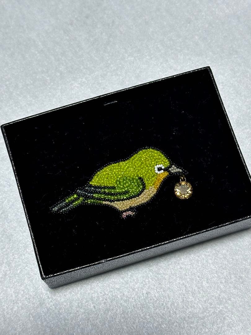 小林モー子maison des perlesブローチ