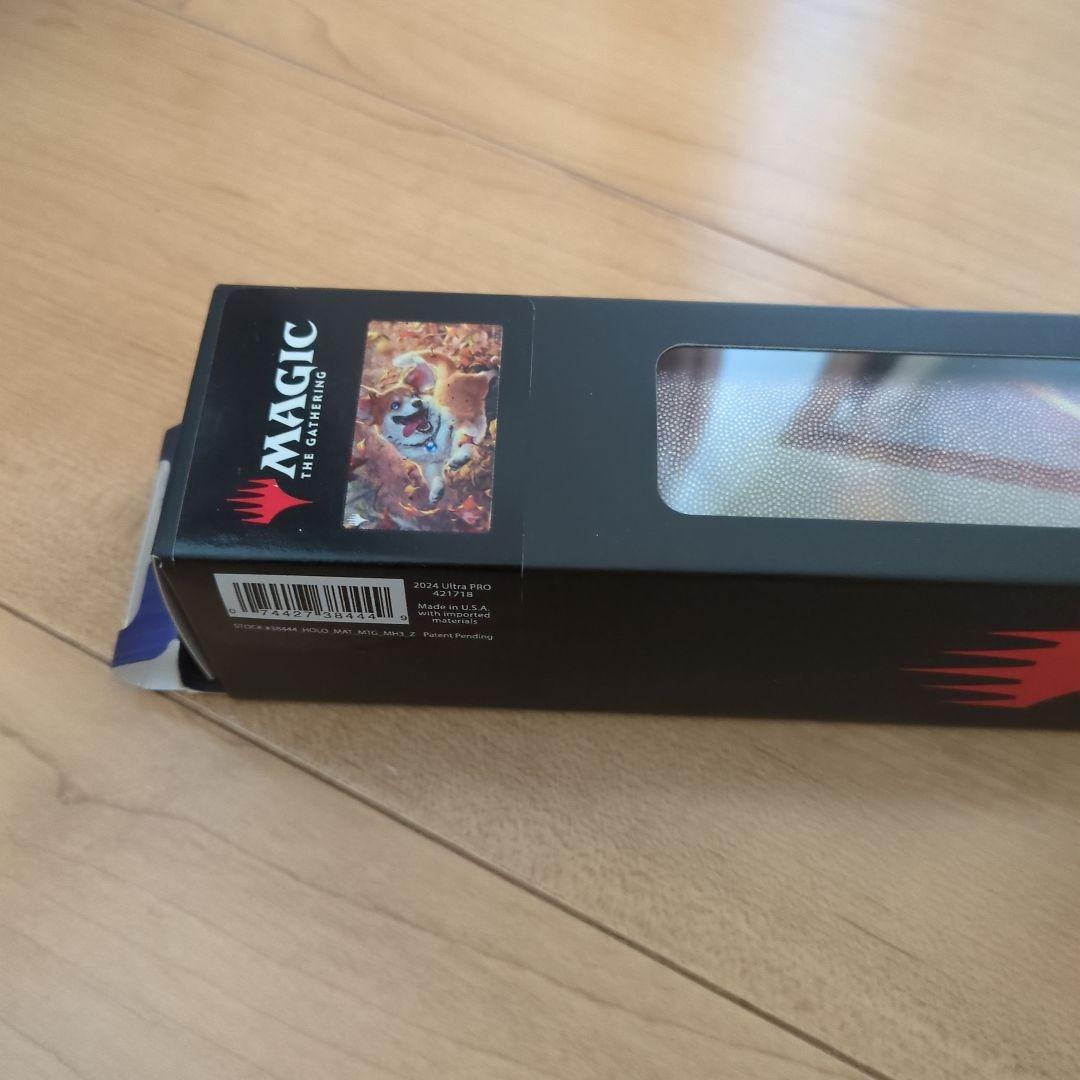 MTG ウルトラプロ社製「溌剌の牧羊犬、フィリア」プレイマット