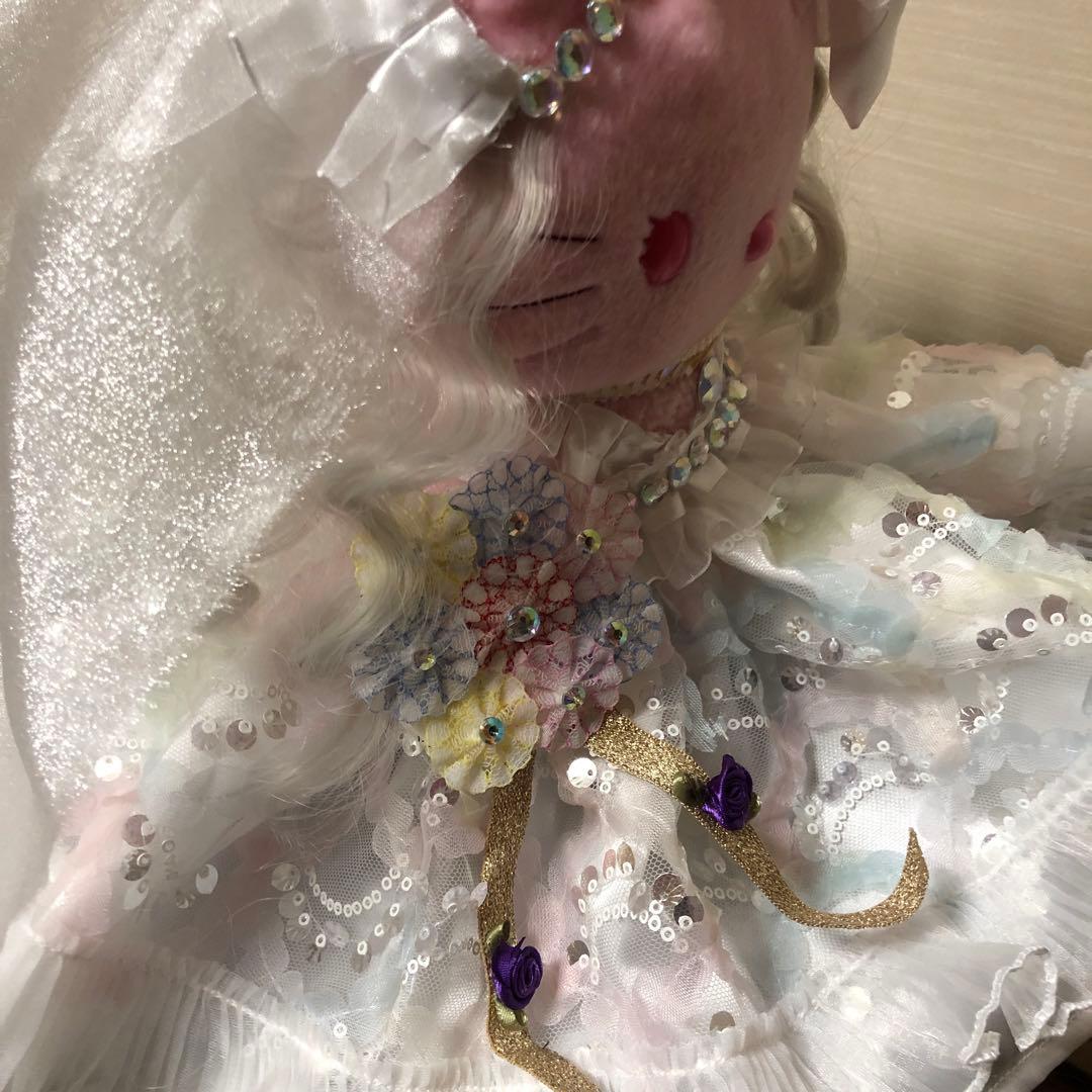 Hello kitty 美しいオリジナルのウェディングドレス
