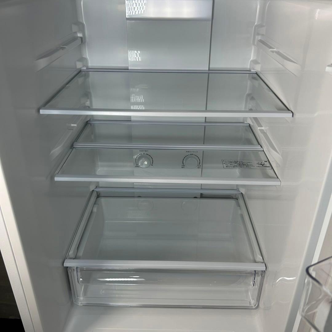 AQUA 冷蔵庫 AQR-20P 200L 2024年製 極美品 d3204