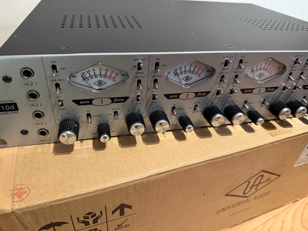 UNIVERSAL AUDIO 4-710D 4ch 高級マイクプリアンプ