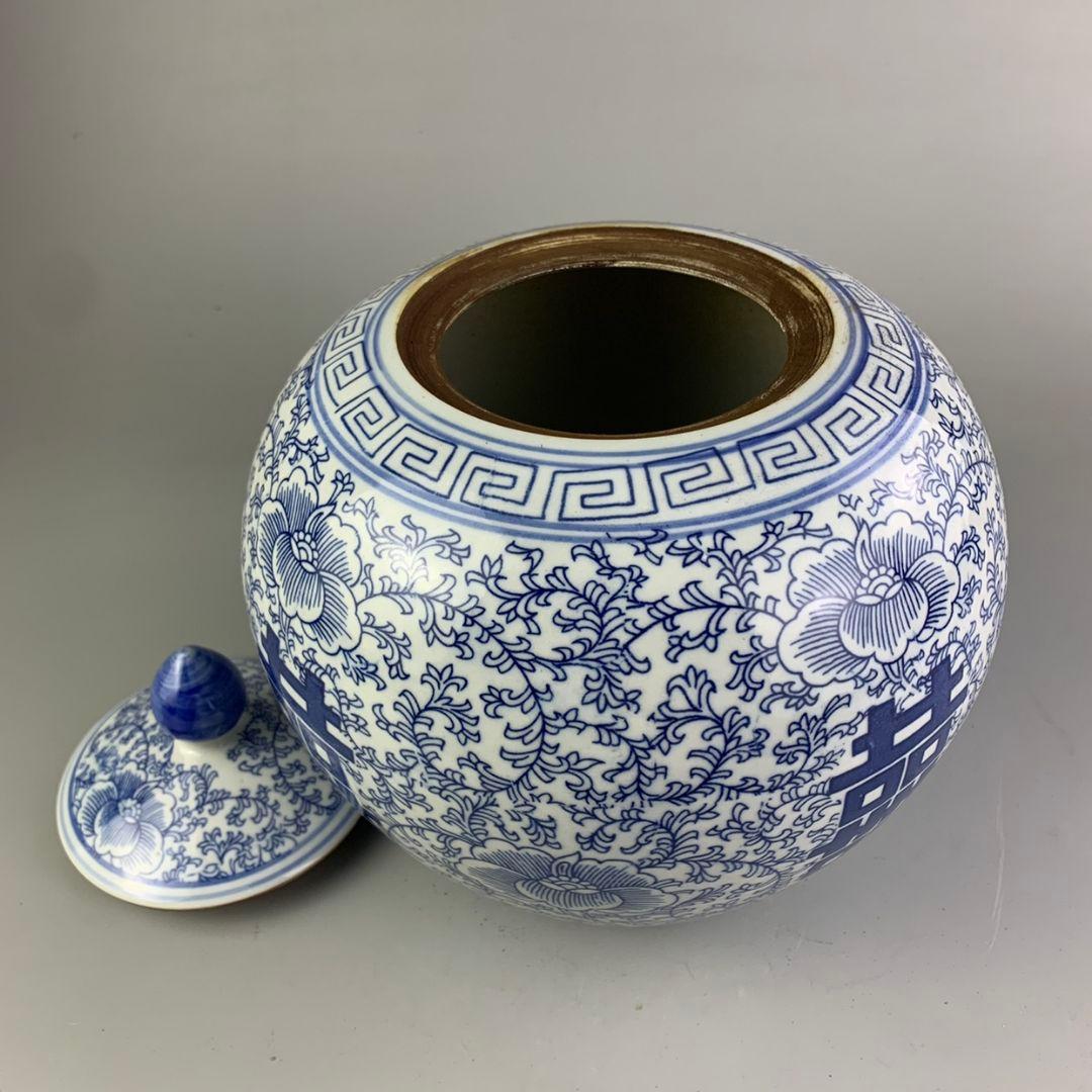 景徳鎮 陶磁器 青花喜字円缶 茶筒物入れ 装飾品 工芸品 美術品 置物