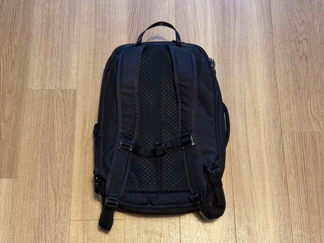 バッグ packsafe VIBE28