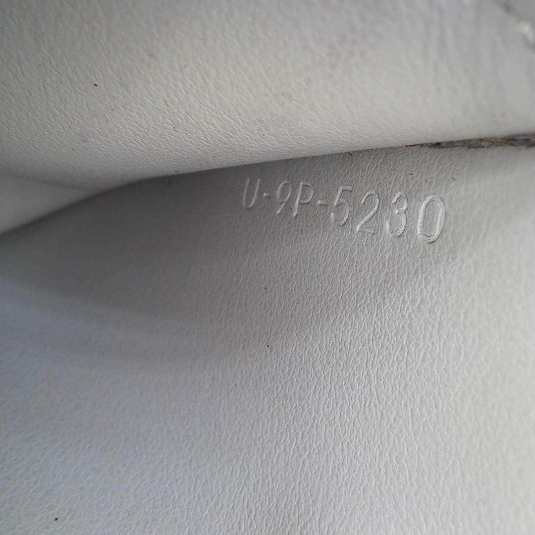 CELINE セリーヌトリオンフ エンボス 三つ折り財布 グレー レザー