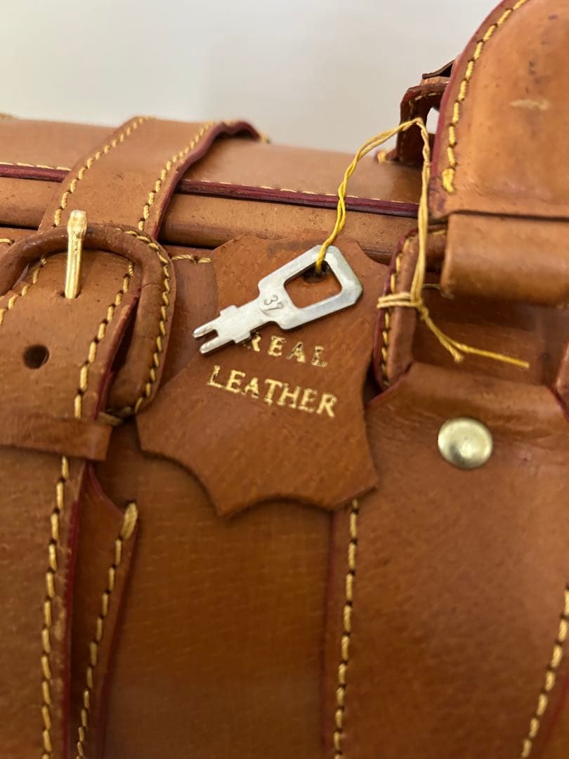 極美品) Bruno Conti ブルーノコンテイ ボストンバッグ 本革 極美品) Bruno