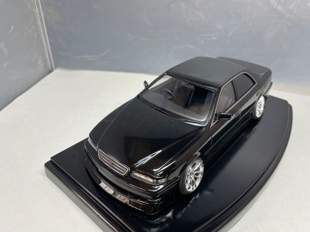 アオシマ1/24プラモデル完成品　JZX100チェイサー