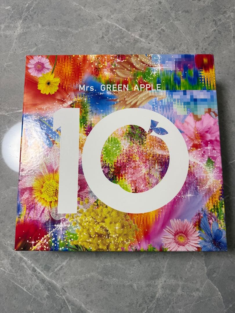 Mrs.GREEN APPLE 10＆\"Harmony\"COMPLETE BOX 10 [10 & ❝Harmony❞ Complete Box][CD][+Blu-ray][+GOODS] – Mrs