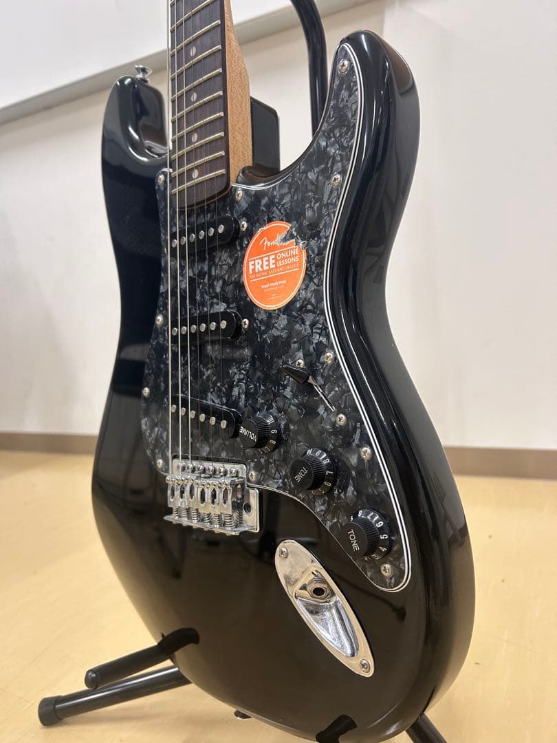 Squier ギター本体 ギタースタンド＋保証書付き 正規店購入